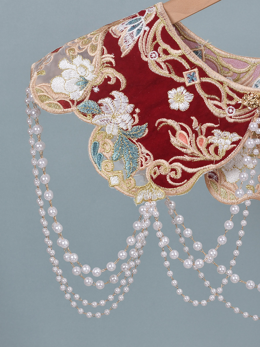 Beaded Red Cloud Collar, Chine - Beading review and price